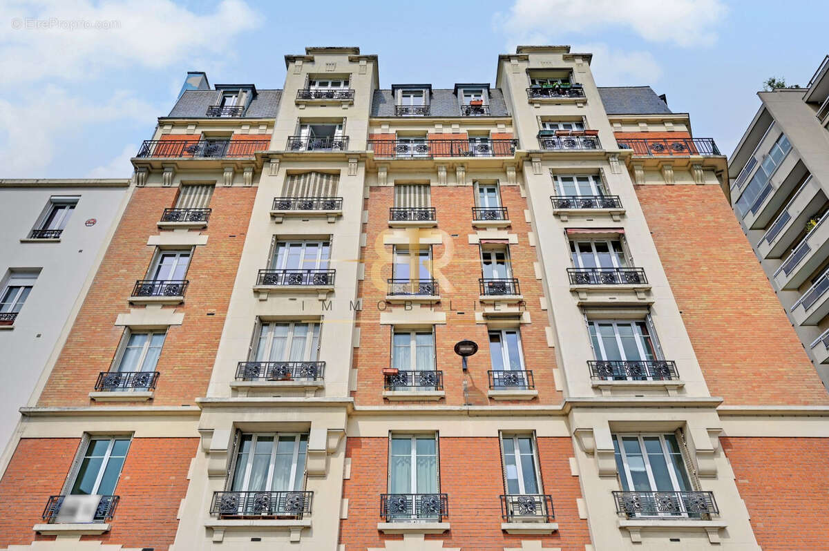 Appartement à PARIS-19E