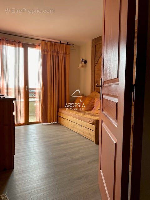 Appartement à LE CHATEL