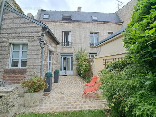Maison à SENLIS