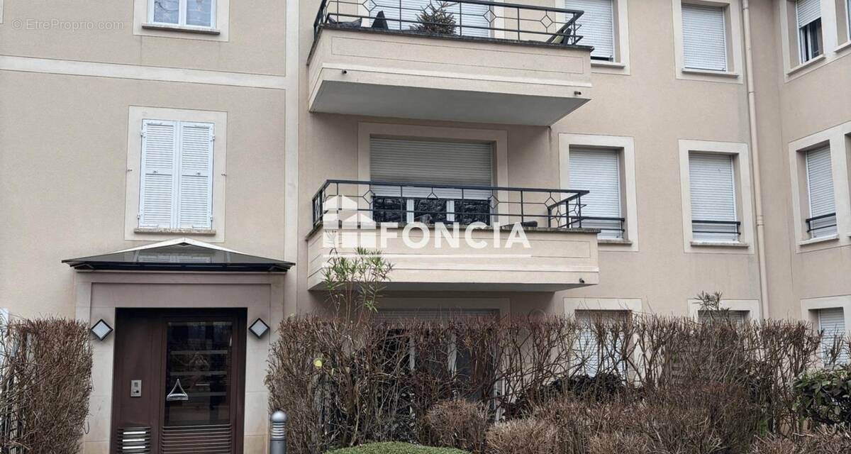 Appartement à LA QUEUE-EN-BRIE