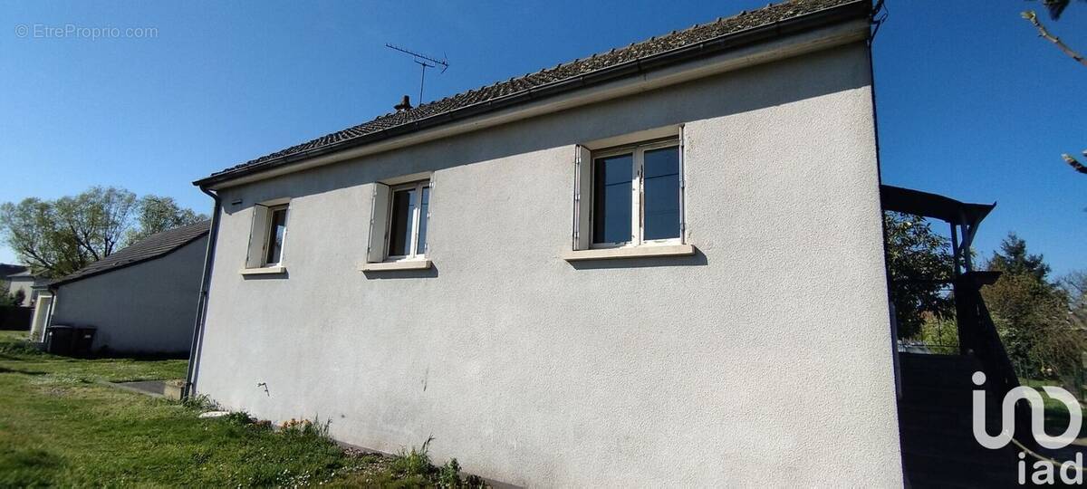 Photo 1 - Maison à SALBRIS