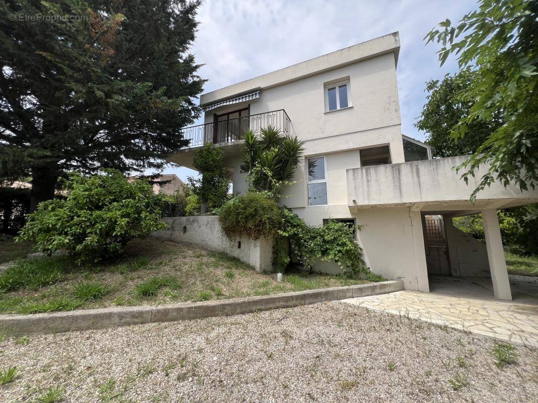 Maison à CAGNES-SUR-MER