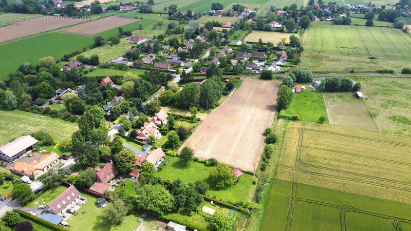 Terrain à SAILLY-SUR-LA-LYS
