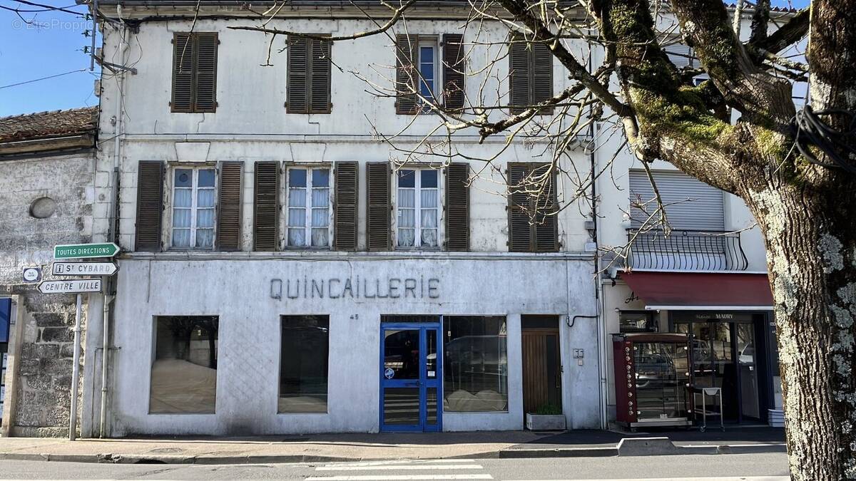 Maison à GOND-PONTOUVRE