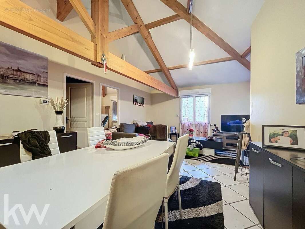 Appartement à LYON-9E