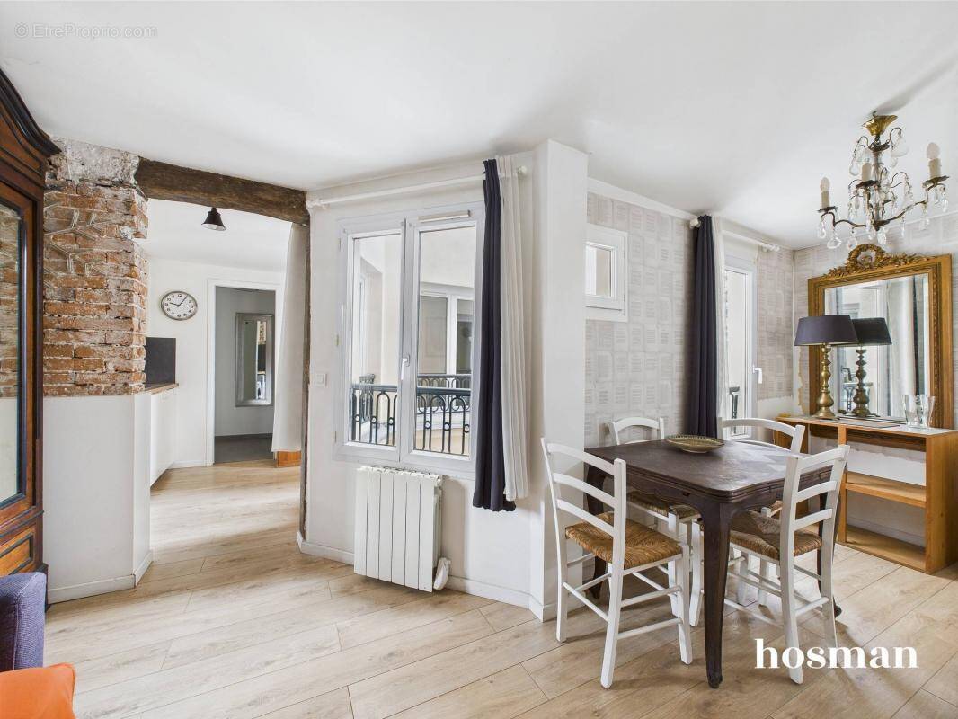 Appartement à PARIS-2E
