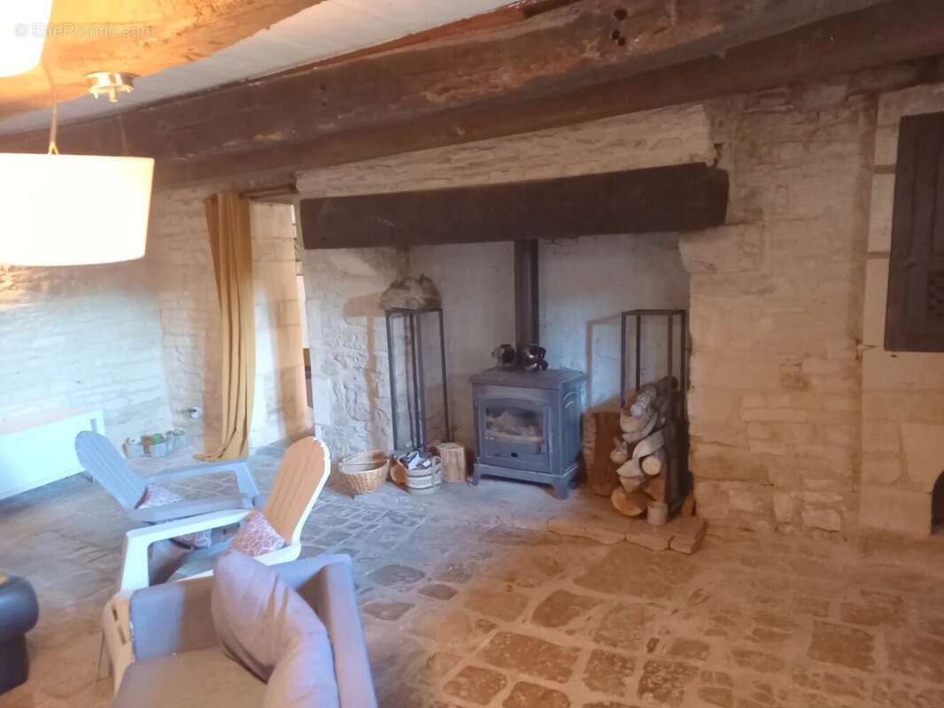 Maison à MAINE-DE-BOIXE