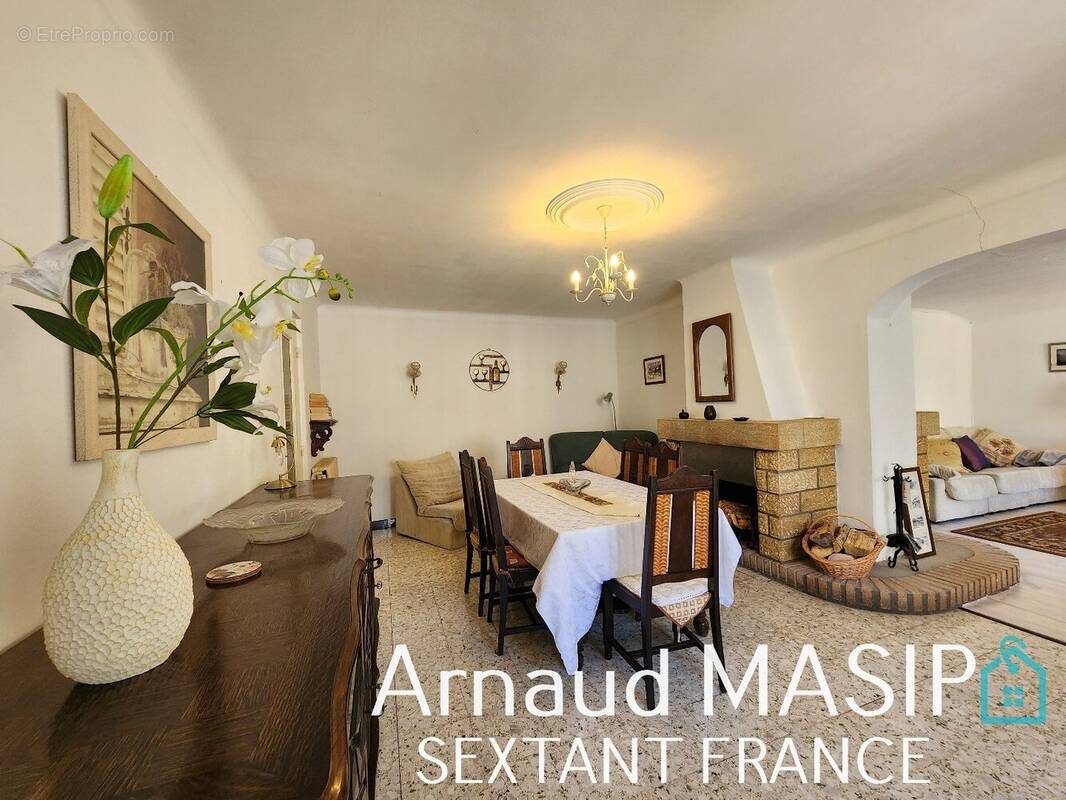 Maison à AXAT