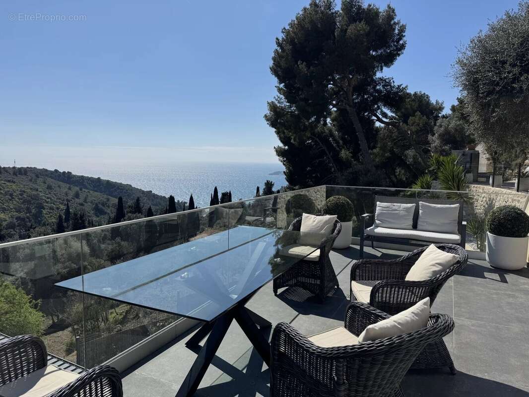 Maison à EZE