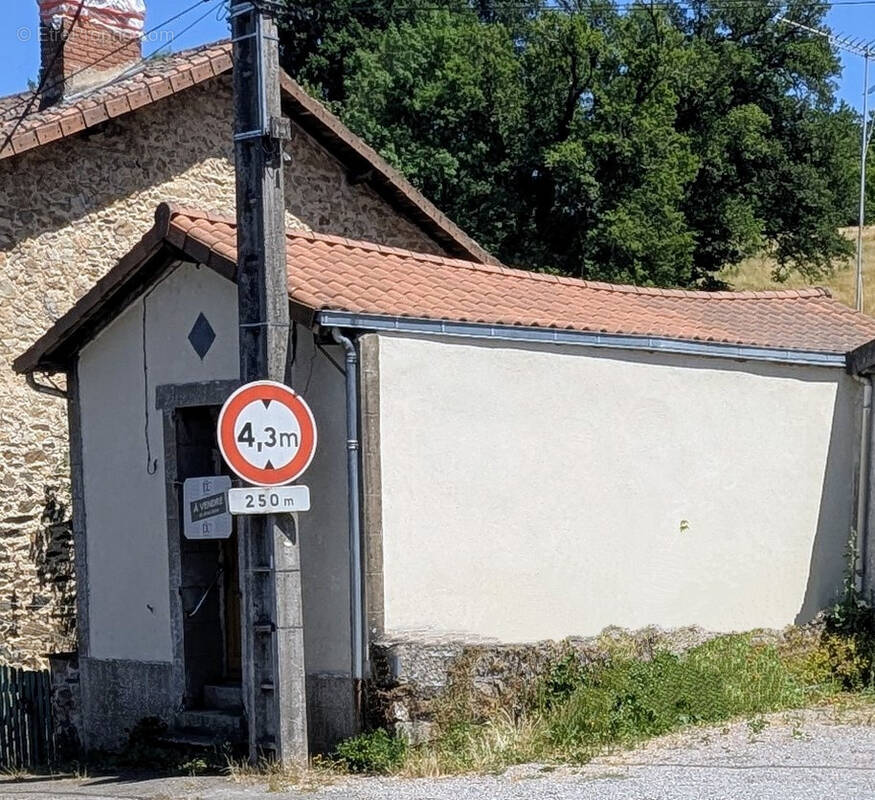Maison à SAINT-JUNIEN