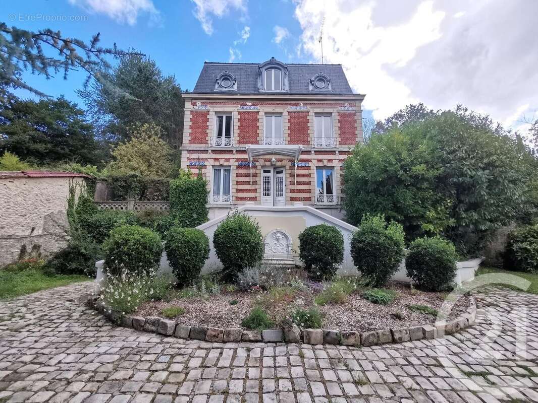 Maison à CHAUMONT-EN-VEXIN