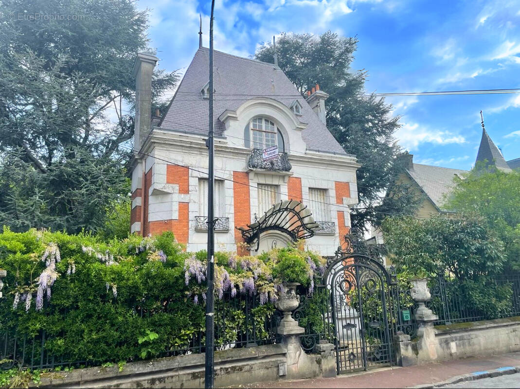 Maison à NEUILLY-PLAISANCE