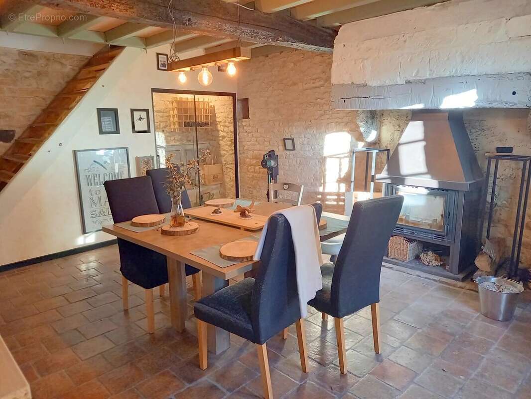 Maison à MAINE-DE-BOIXE