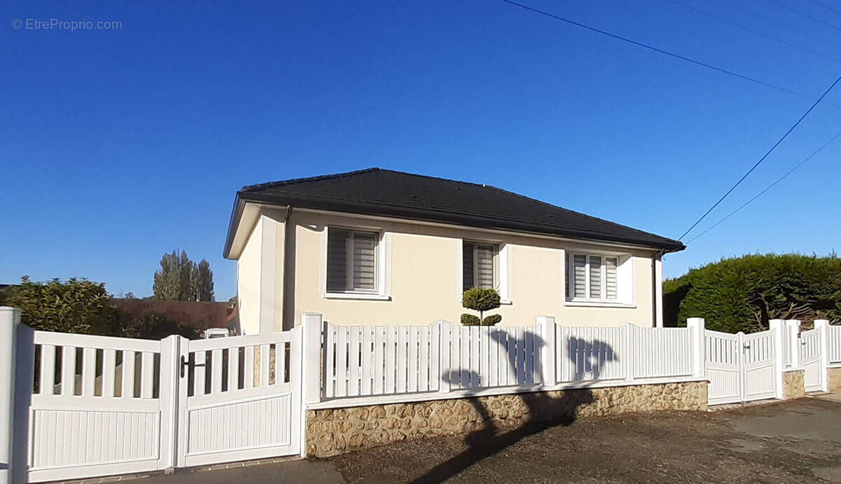 Maison à VIBRAYE