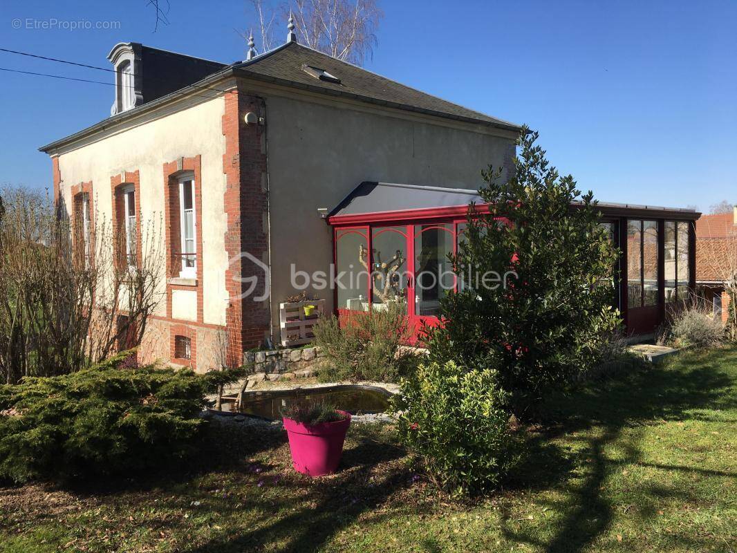 Maison à COINCY