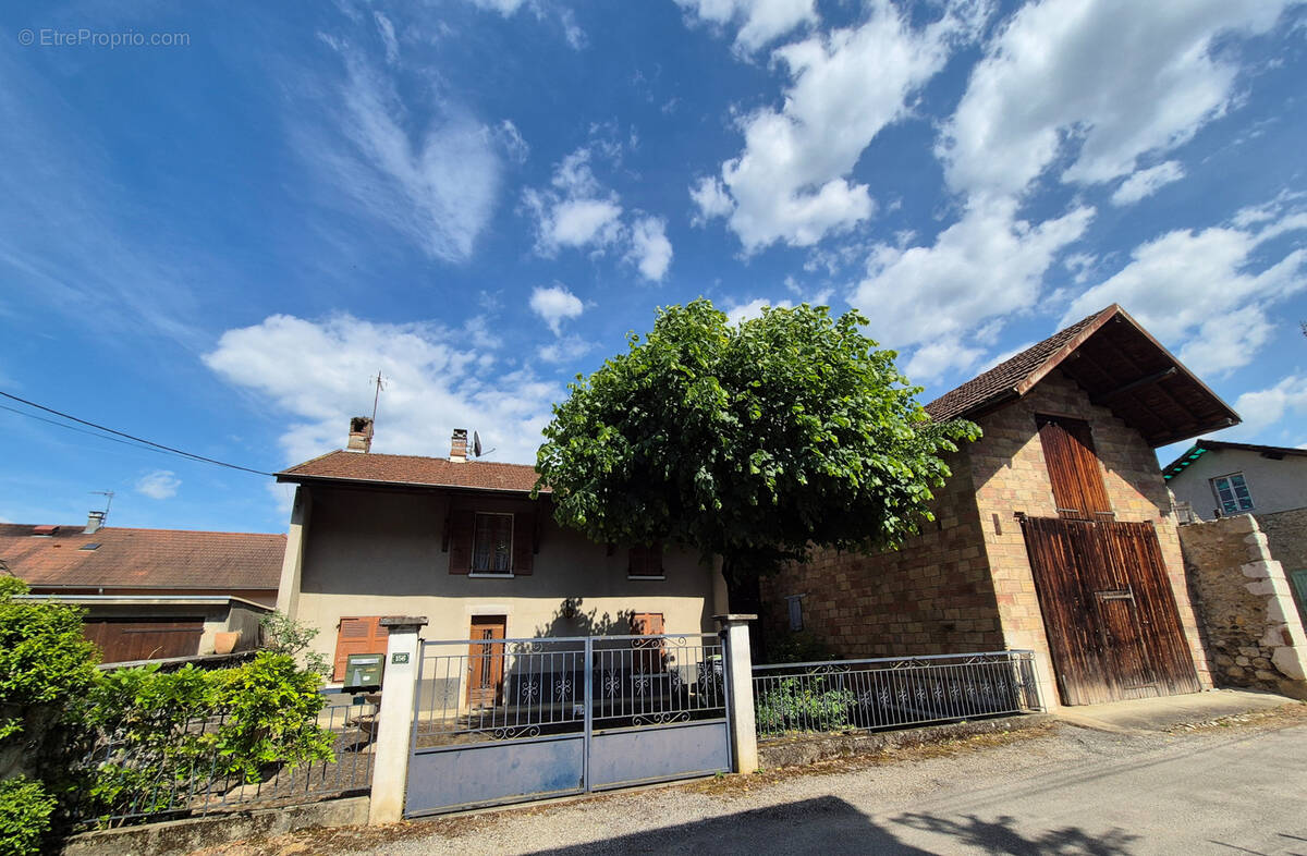 Maison à CHAPAREILLAN