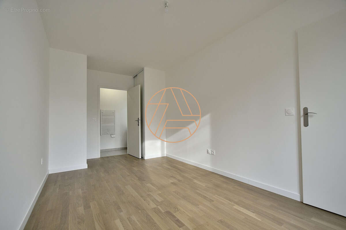 Appartement à SAINT-MAUR-DES-FOSSES
