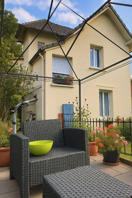 Maison à MERU