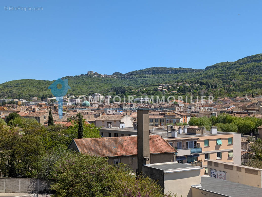 Appartement à APT