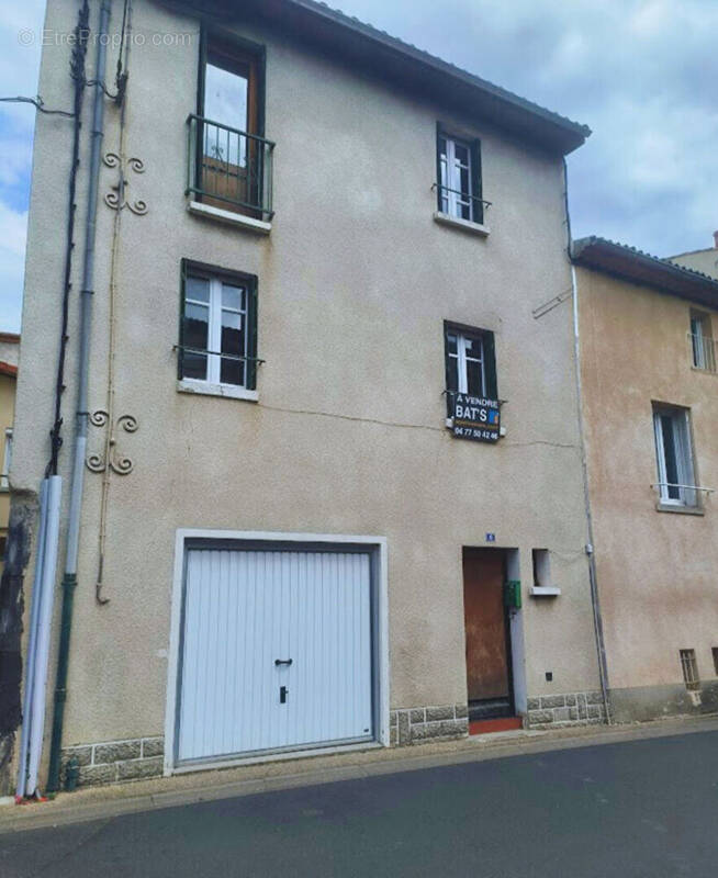 Photo 1 - Maison à SAINT-AMANT-TALLENDE