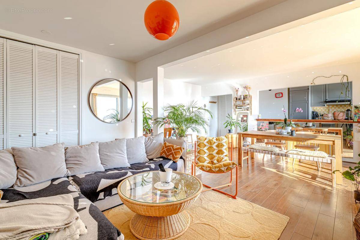 Appartement à PARIS-19E