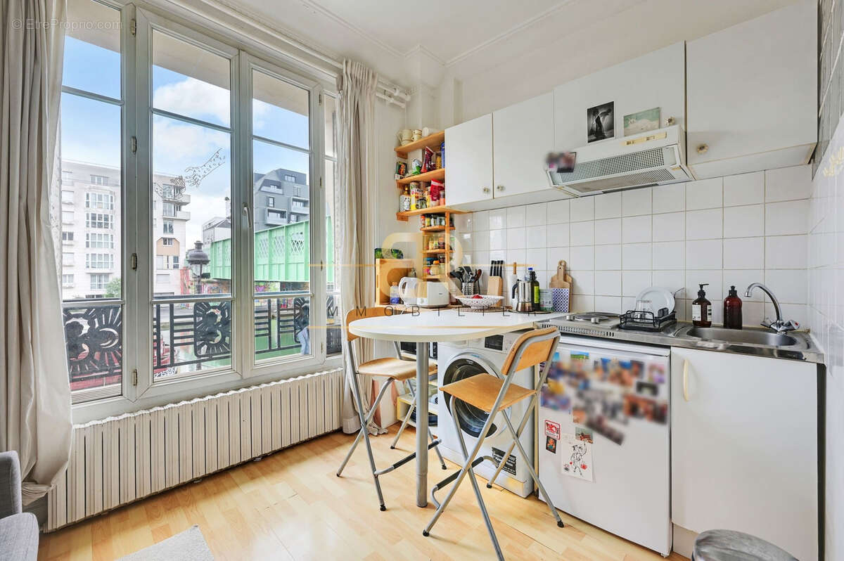 Appartement à PARIS-19E