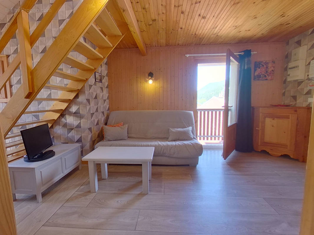 Appartement à JAUSIERS