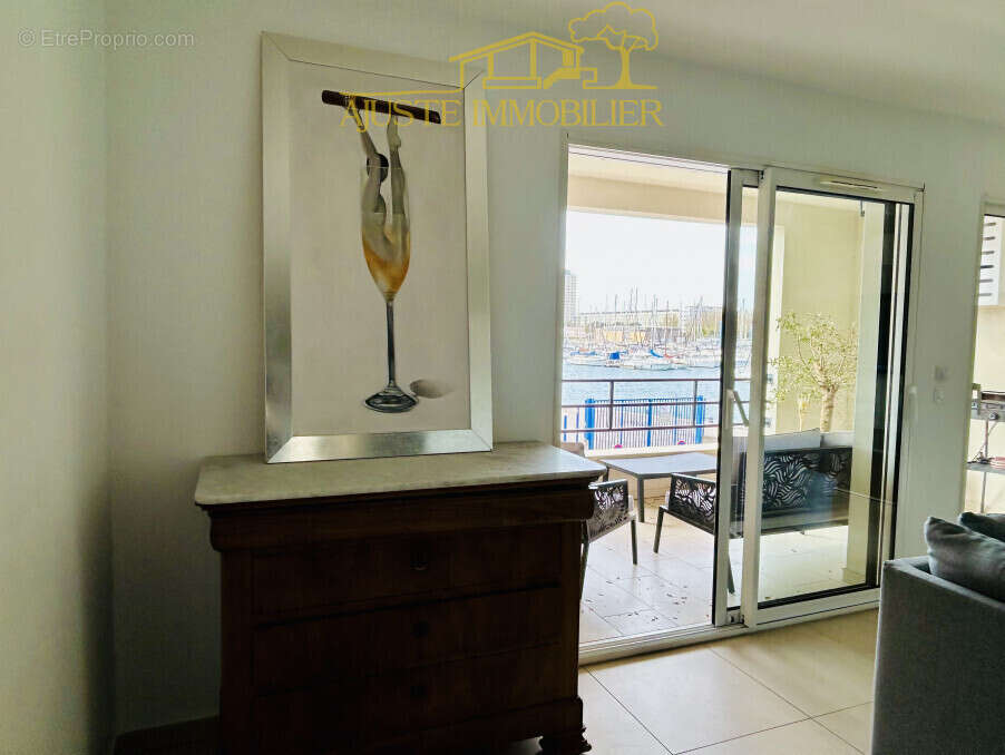 Appartement à PORT-DE-BOUC