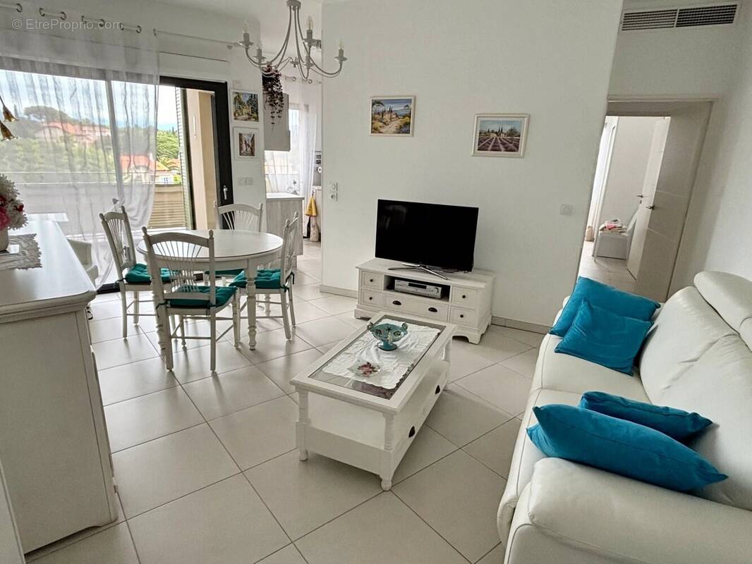 Appartement à FREJUS