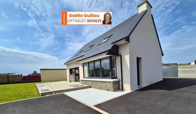 Maison à SANTEC