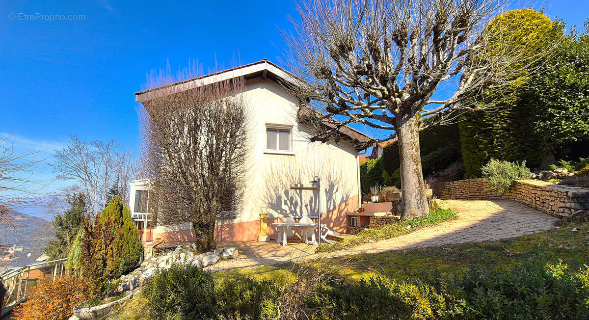 Maison à SAINT-MARTIN-D&#039;URIAGE
