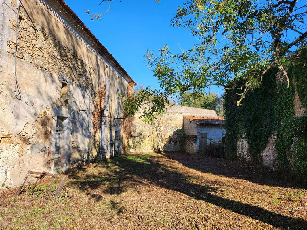 Maison à SOURZAC