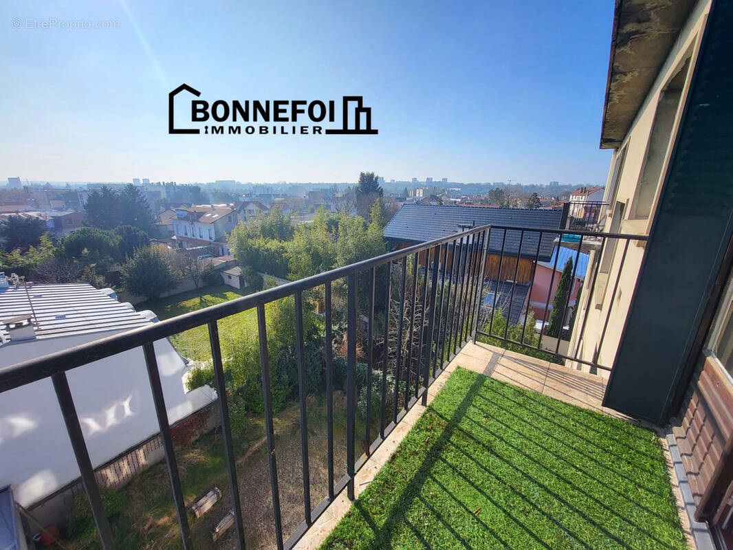 Appartement à SAINT-MAUR-DES-FOSSES