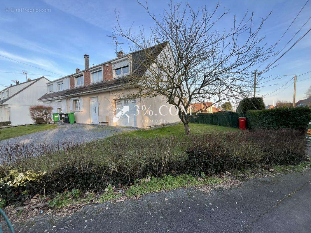 Maison à ATTICHES