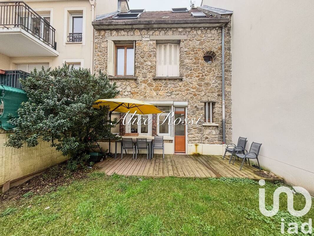 Photo 1 - Maison à SAINT-CYR-L&#039;ECOLE