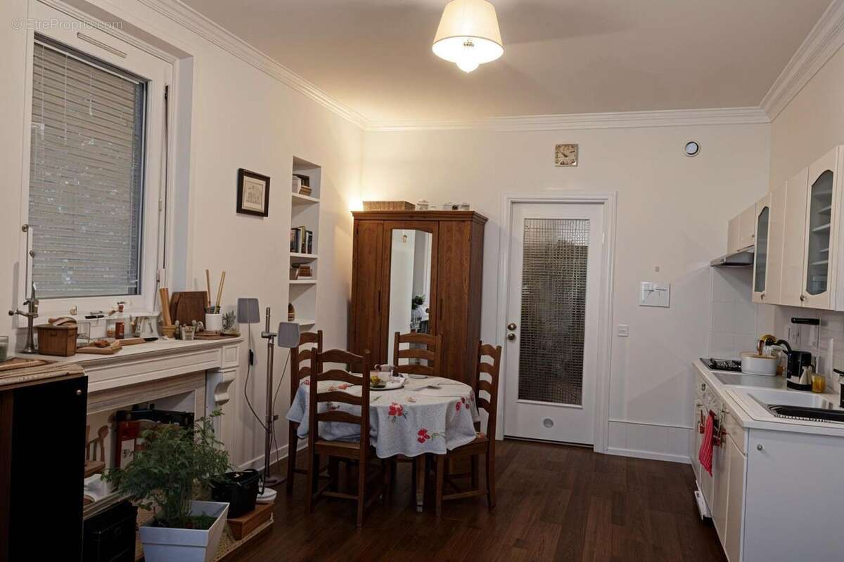Photo 2 - Appartement à SAINT-MAXIMIN