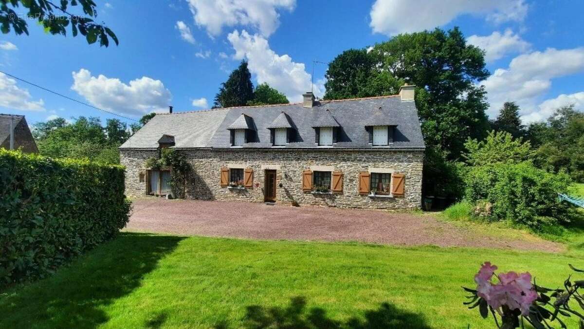 Maison à JOSSELIN