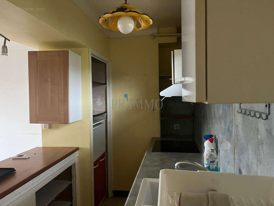Appartement à ROQUEBRUNE-SUR-ARGENS