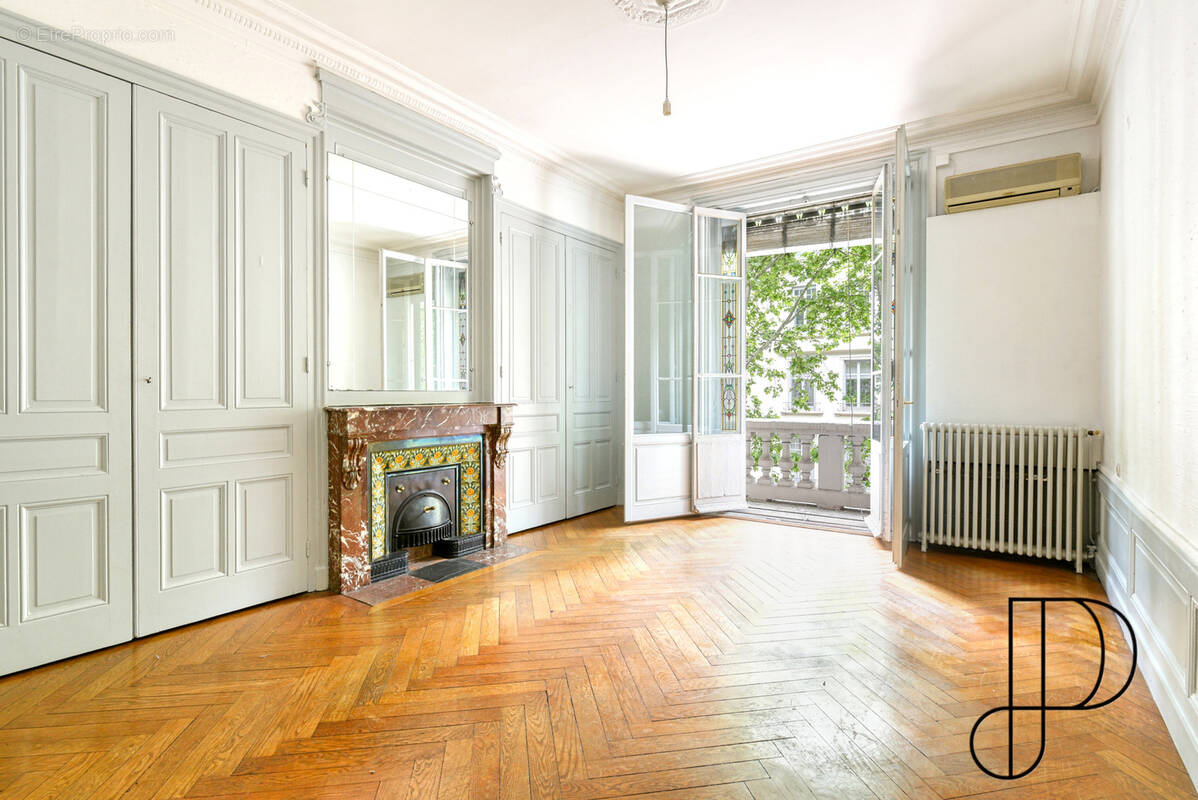 Appartement à LYON-6E