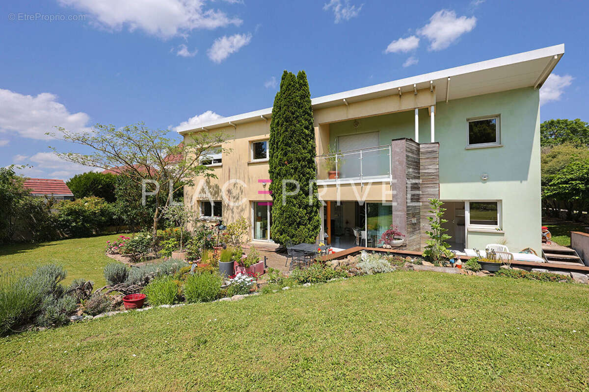 Maison à FLEVILLE-DEVANT-NANCY