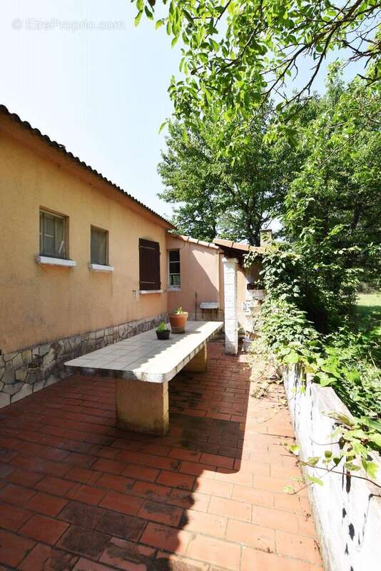 Terrasse - Maison à ARPAILLARGUES-ET-AUREILLAC