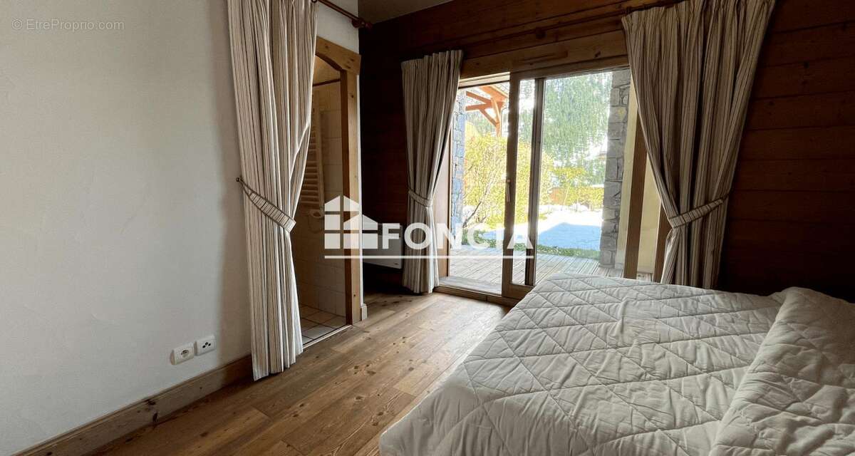 Appartement à CHAMPAGNY-EN-VANOISE