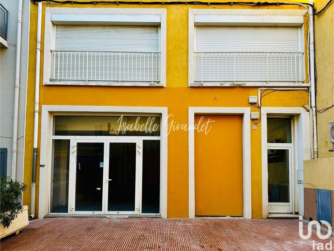 Photo 1 - Commerce à BANDOL