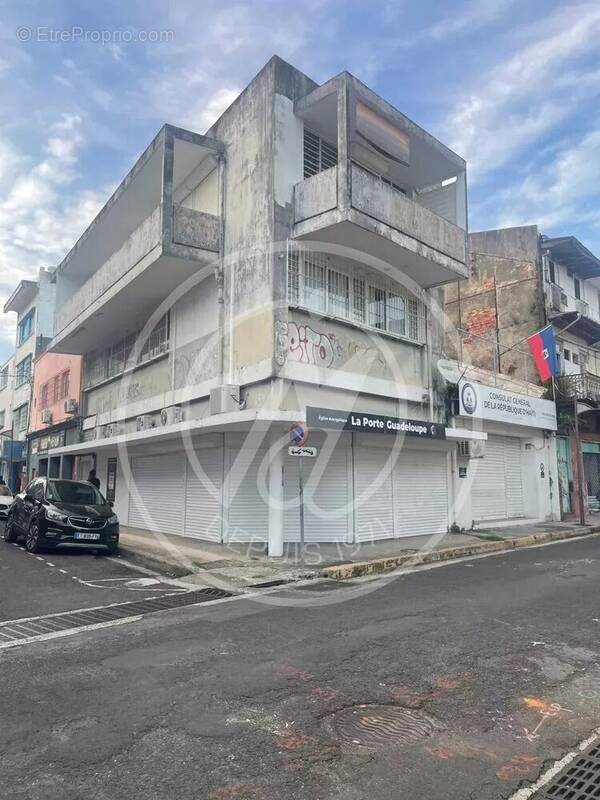 Appartement à POINTE-A-PITRE