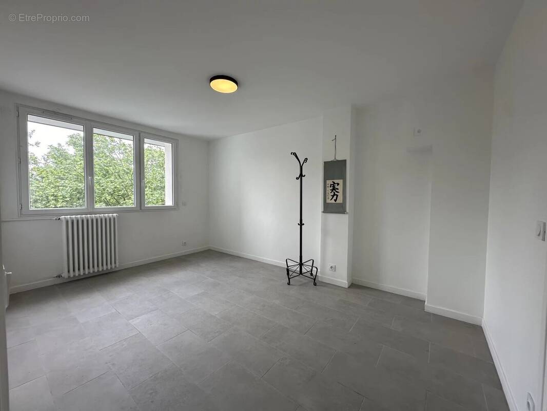 Appartement à PARIS-19E