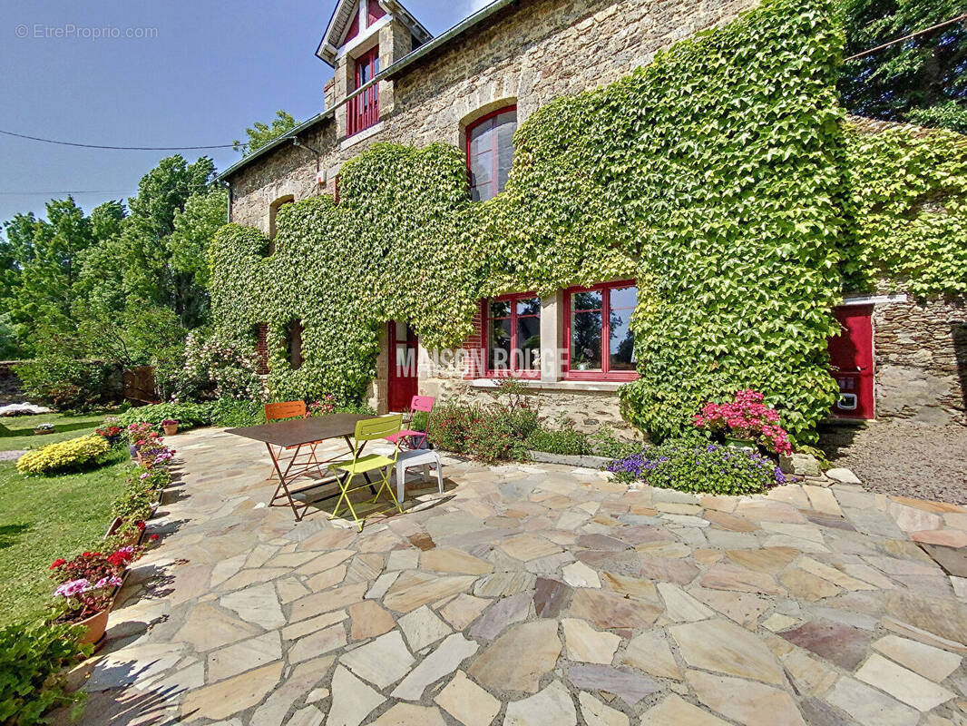 Maison à SAINT-MELOIR-DES-ONDES