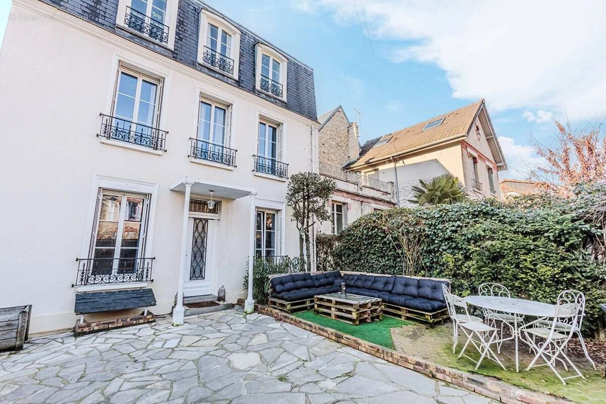Appartement à ASNIERES-SUR-SEINE