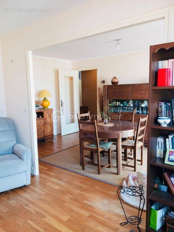Appartement à BOURG-LA-REINE