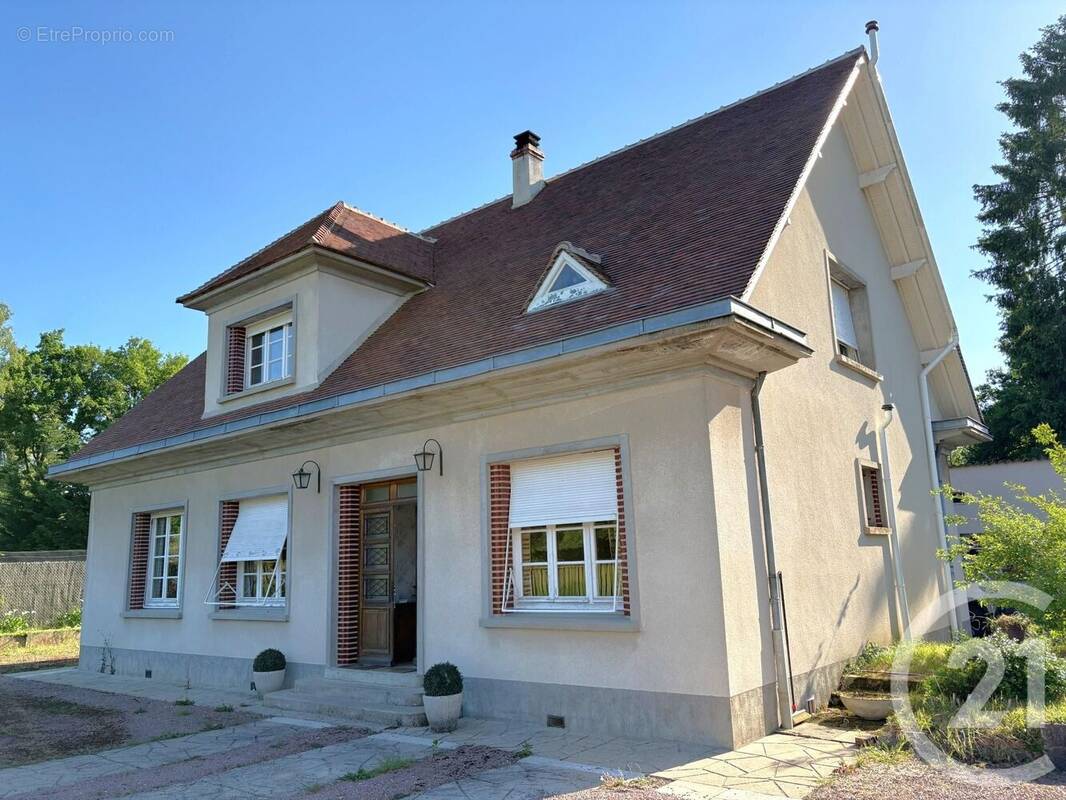 Maison à LA FERTE-SAINT-AUBIN