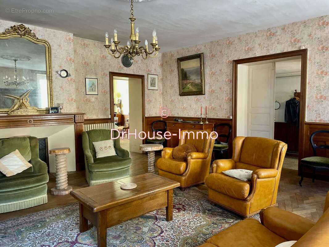 Maison à BEAULIEU-SUR-DORDOGNE